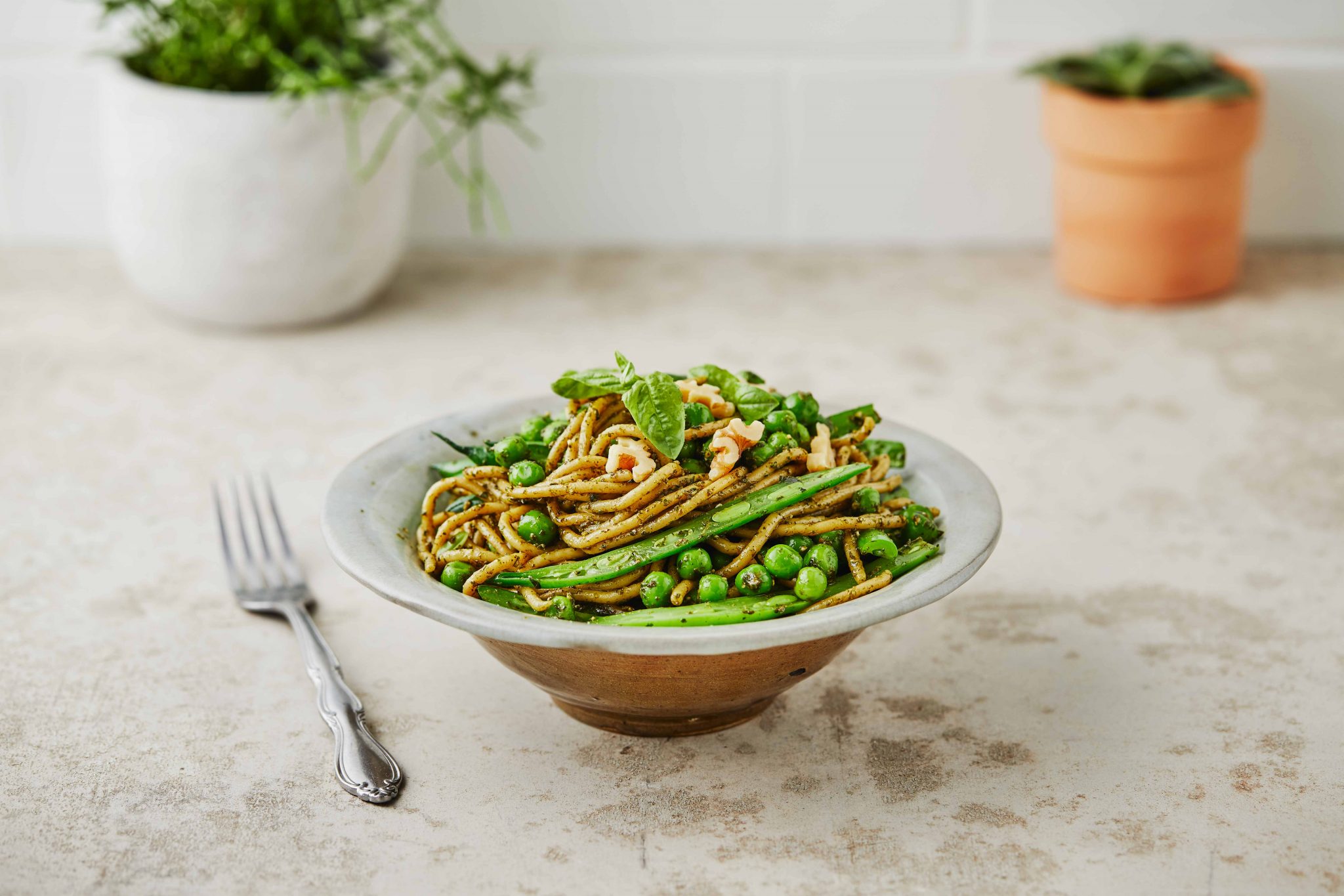 Ready Pasta Spaghetti with Green Beans, Peas & Walnuts - San Remo